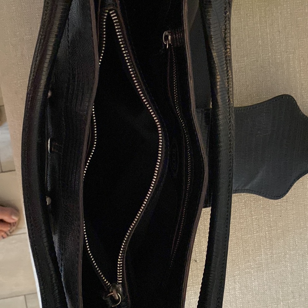 Authentic Tods Black leather hobo - Picture 7 of 9
